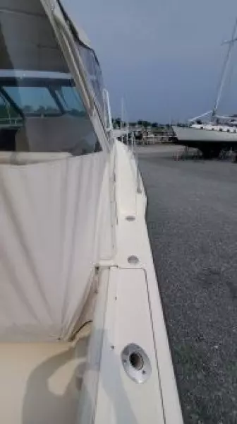 1995 Tiara Yachts 3300 Express