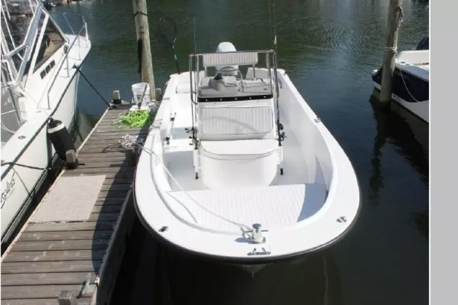 2021 Maritime 210 Defiant