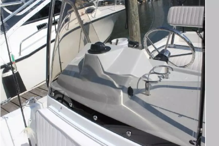 2021 Maritime 210 Defiant