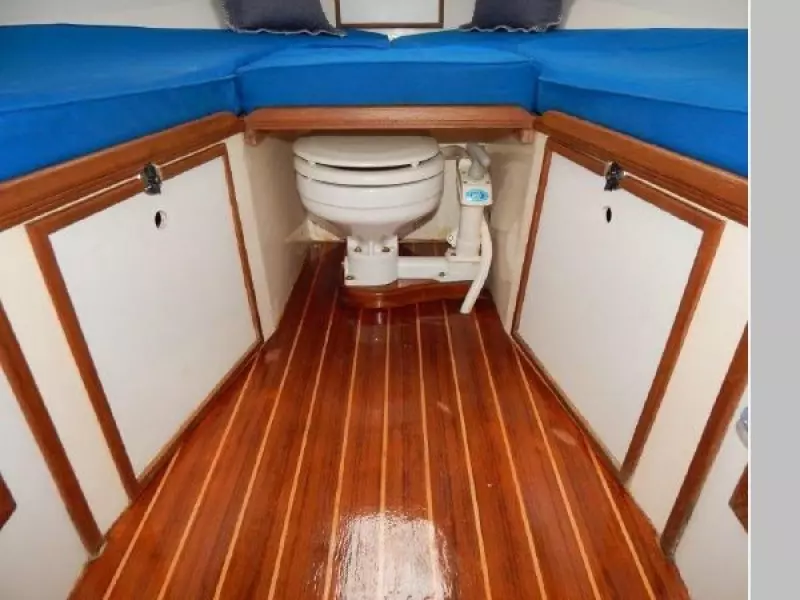 1984 Surf-Hunter Fisherman