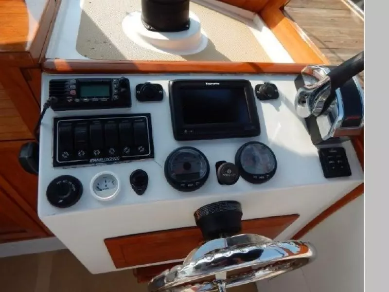 1984 Surf-Hunter Fisherman