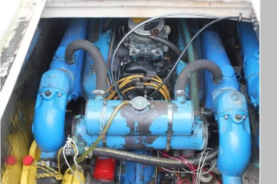 1987 Cruisers 3380 Chateau Vee