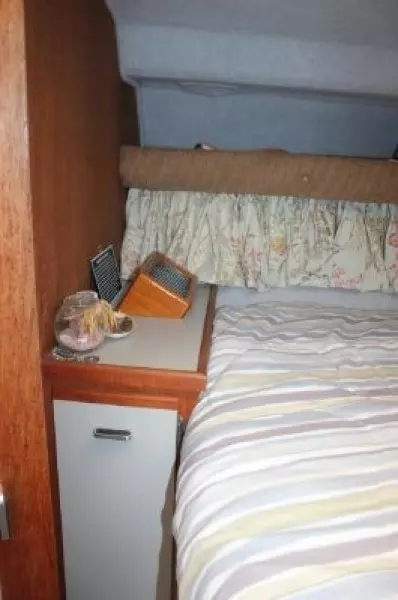 1987 Cruisers 3380 Chateau Vee