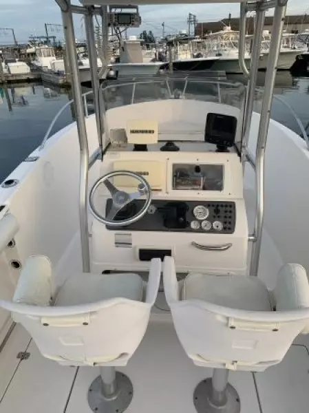 2004 Aquasport 205 Osprey