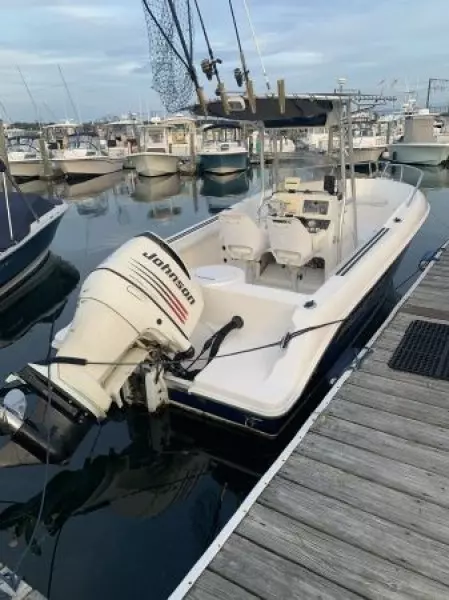 2004 Aquasport 205 Osprey