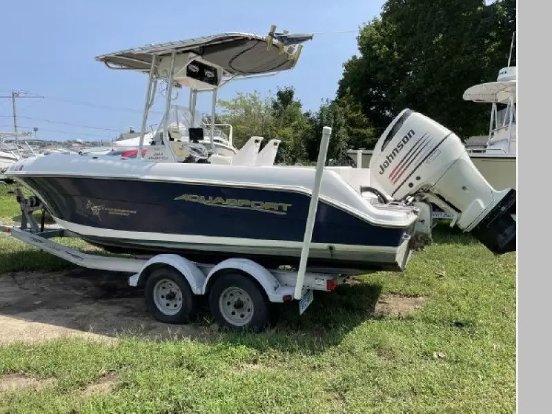 2004 Aquasport 205 Osprey