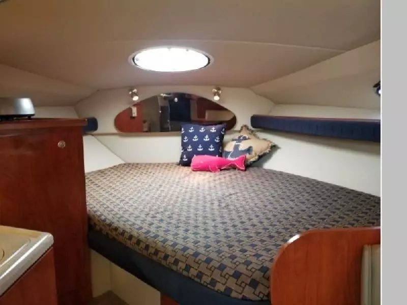 2006 Cruisers Yachts 280 CXi Express