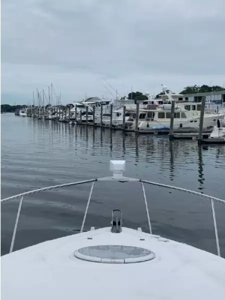 2006 Cruisers Yachts 280 CXi Express