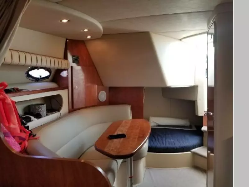 2006 Cruisers Yachts 280 CXi Express