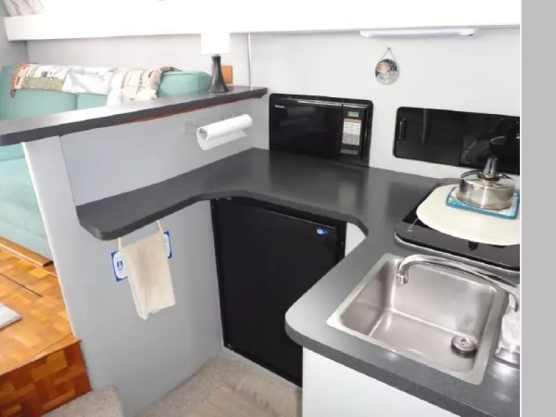 1989 Luhrs Convertible