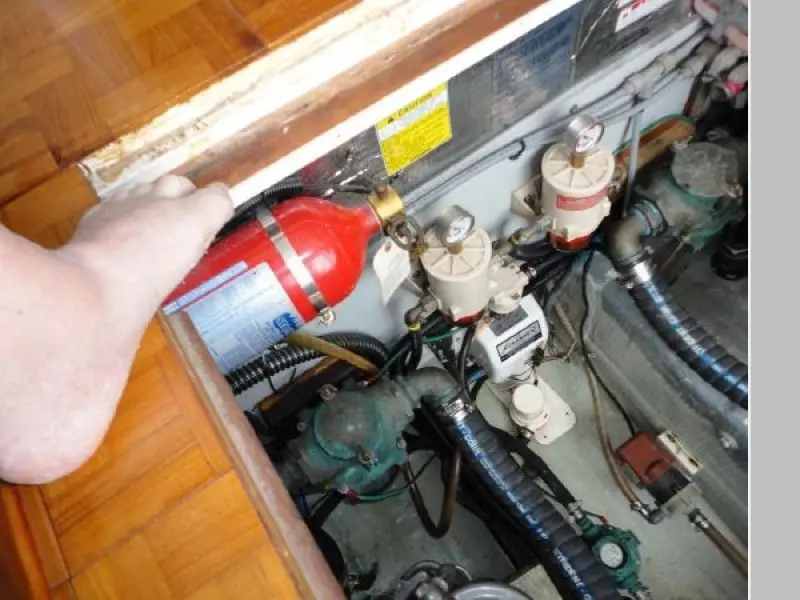 1989 Luhrs Convertible