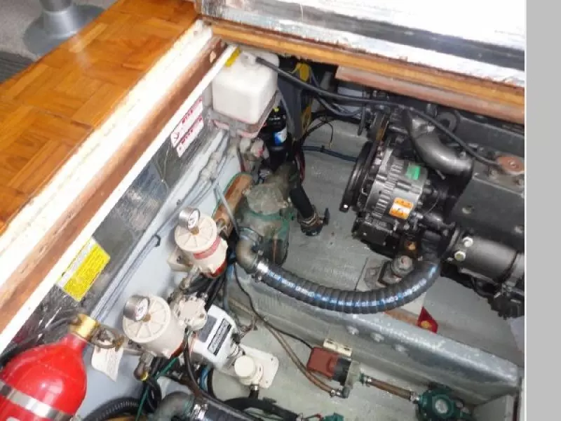 1989 Luhrs Convertible