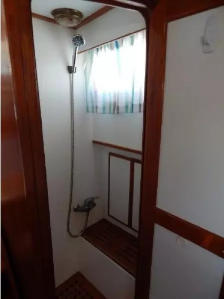 2000 Island Gypsy Eurosedan 32