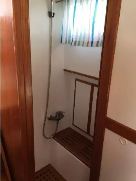 2000 Island Gypsy Eurosedan 32