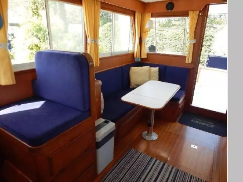 2000 Island Gypsy Eurosedan 32