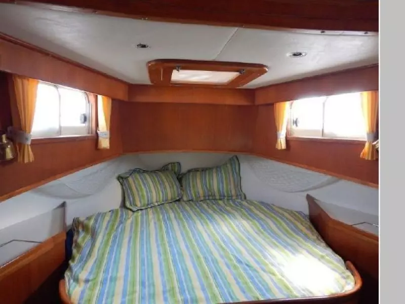 2000 Island Gypsy Eurosedan 32