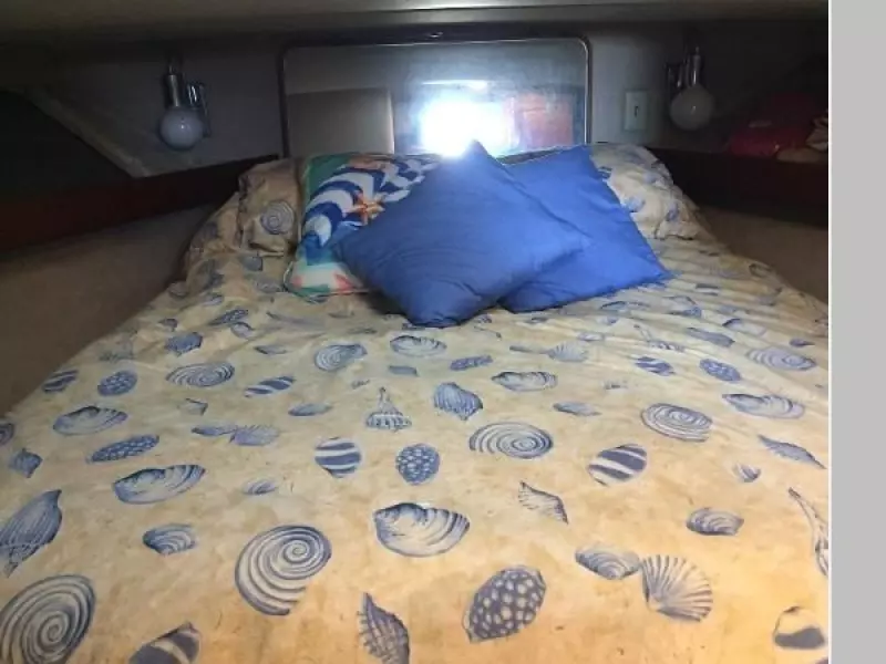 1986 Chris-Craft 426 Catalina