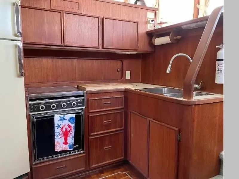 1986 Chris-Craft 426 Catalina