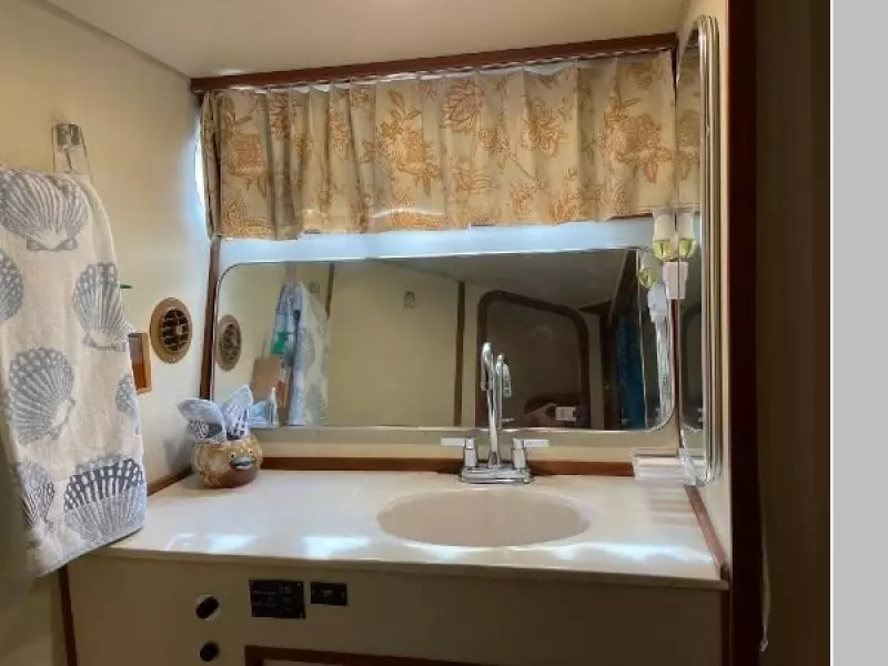 1986 Chris-Craft 426 Catalina