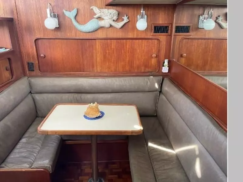 1986 Chris-Craft 426 Catalina