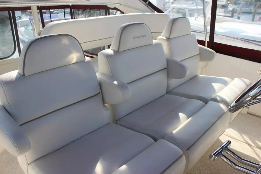 Helm Seating