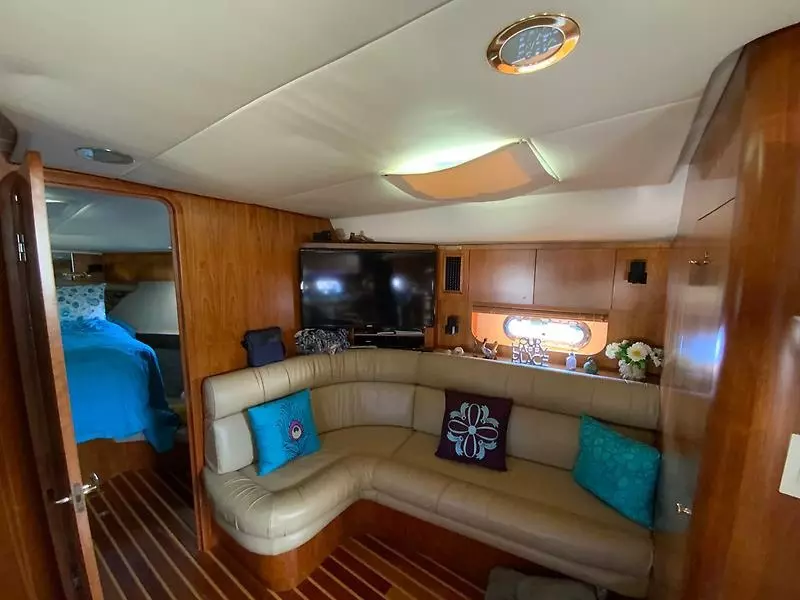 2000 Tiara Yachts 5200 Express