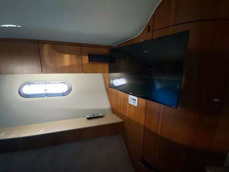 2000 Tiara Yachts 5200 Express