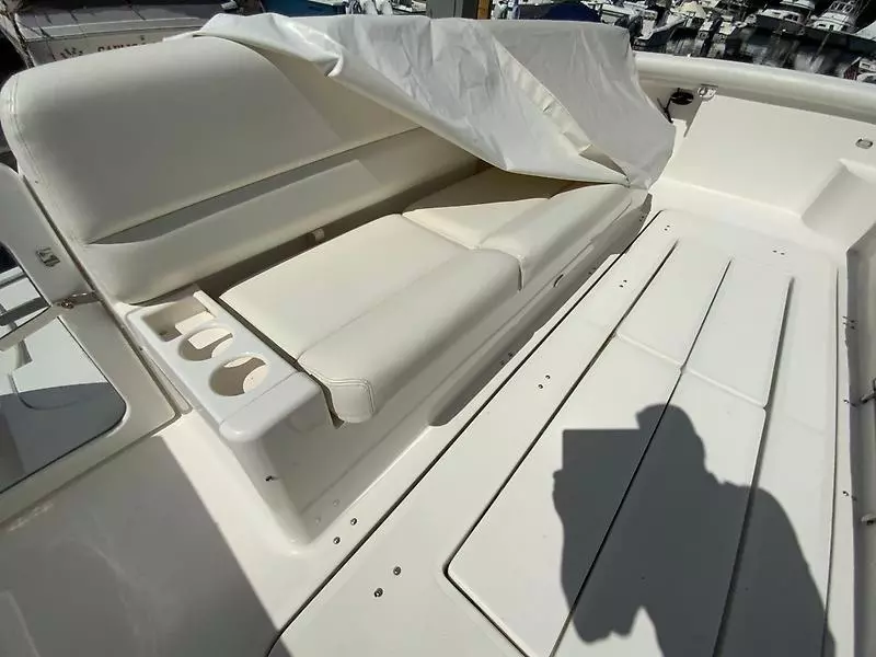 2000 Tiara Yachts 5200 Express