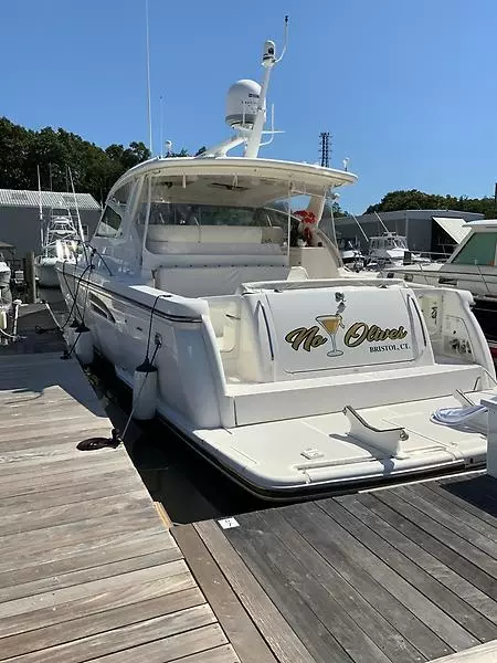 2000 Tiara Yachts 5200 Express