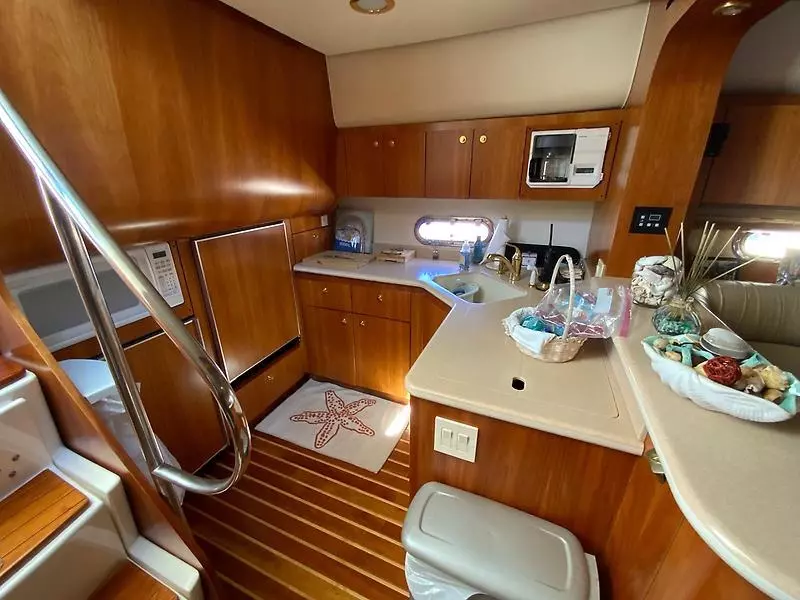 2000 Tiara Yachts 5200 Express