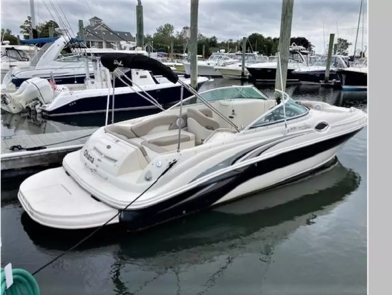 2004 Sea Ray 240 Sundeck