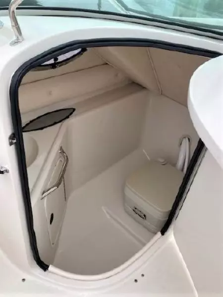 2004 Sea Ray 240 Sundeck