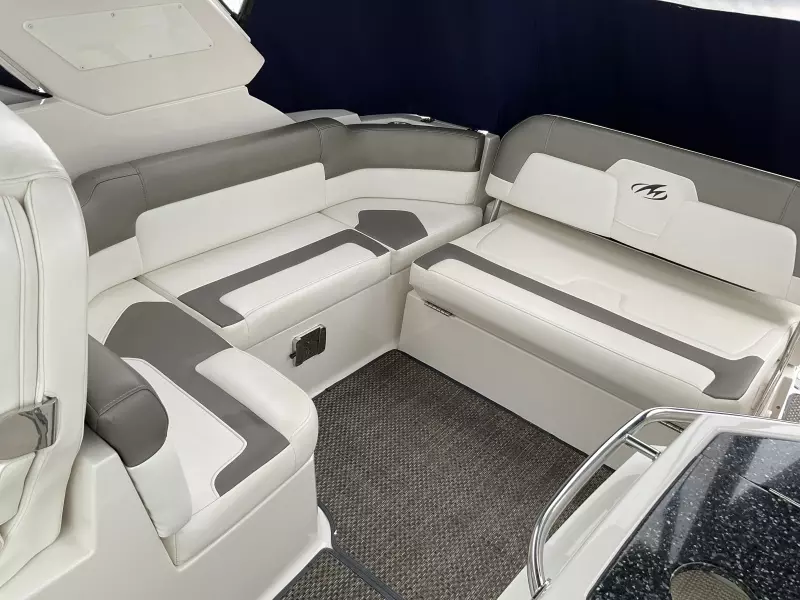 2013 Monterey 280 SCR