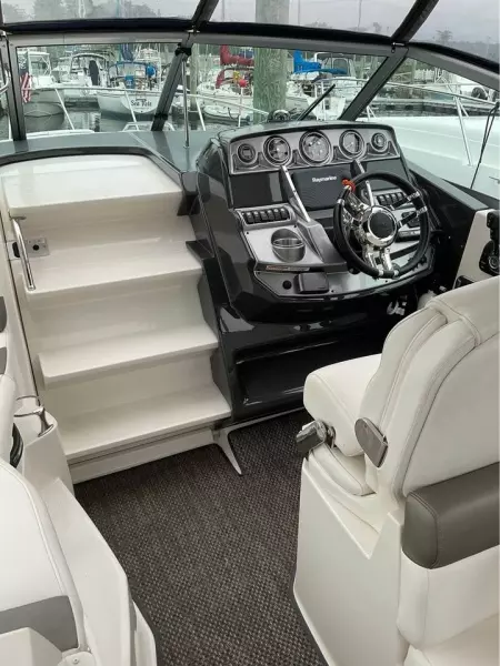 2013 Monterey 280 SCR