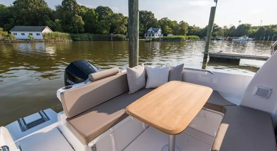 2026 Beneteau Antares 7