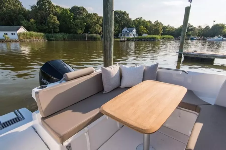 2026 Beneteau Antares 7