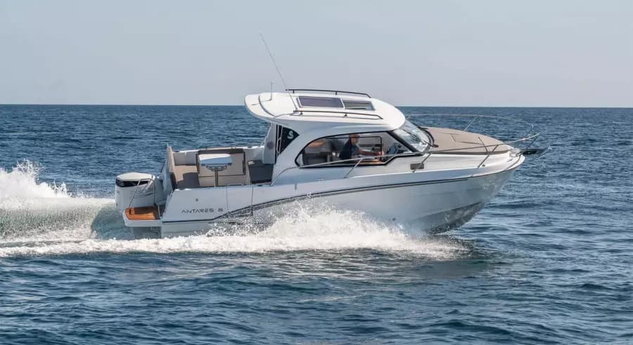 2026 Beneteau Antares 8
