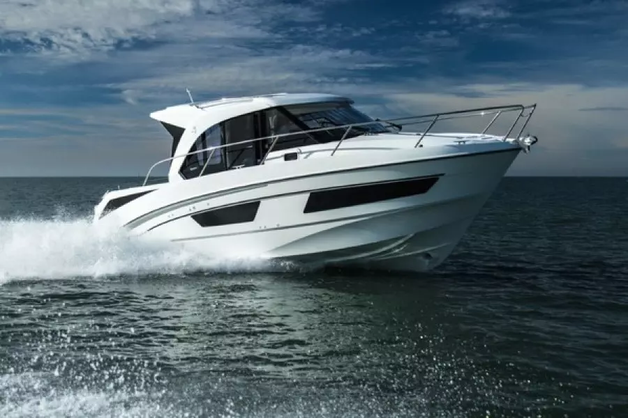 2025 Beneteau Antares 9