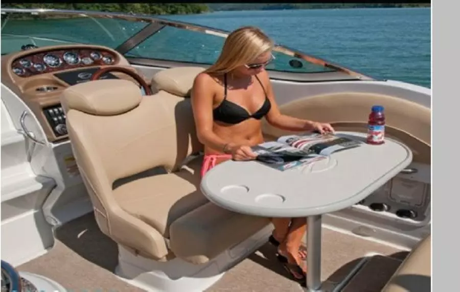 2019 Crownline 264 CR