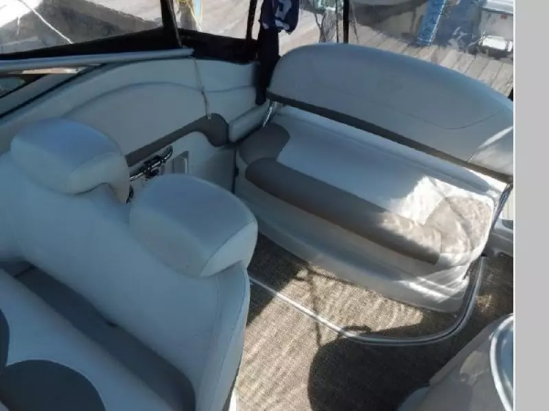 2019 Crownline 264 CR