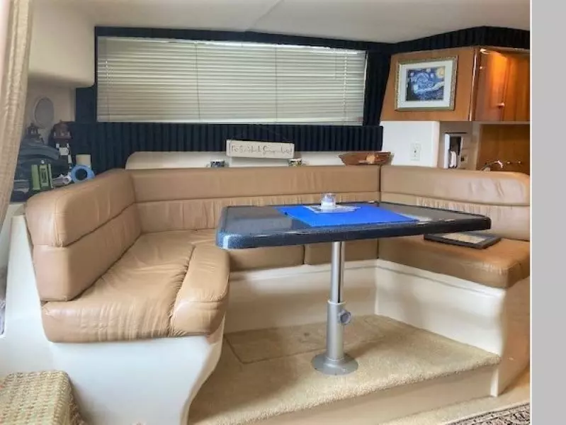 2002 Carver 350 Mariner