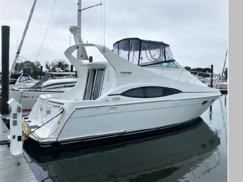 2002 Carver 350 Mariner
