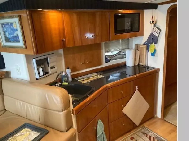 2002 Carver 350 Mariner