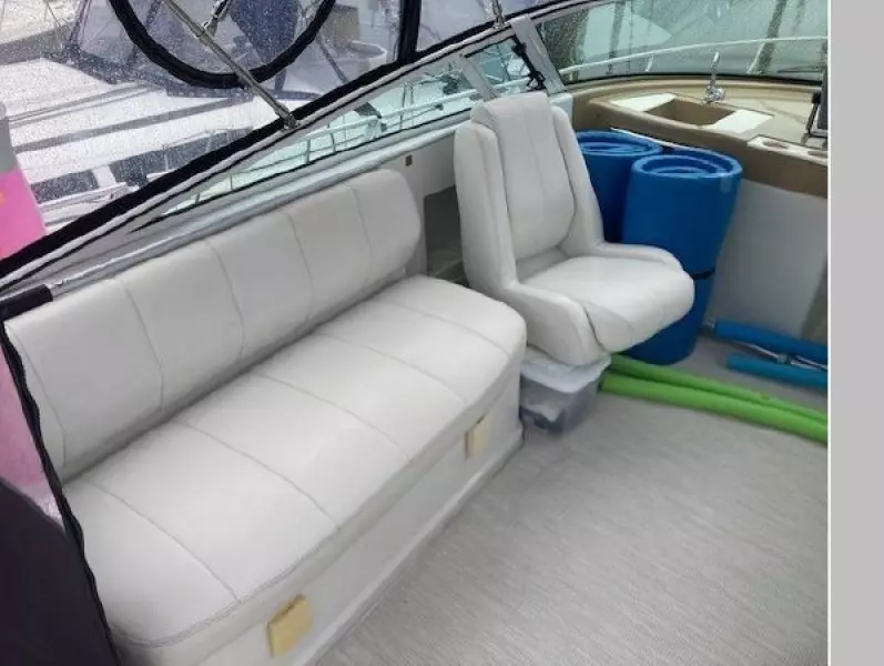 2002 Carver 350 Mariner