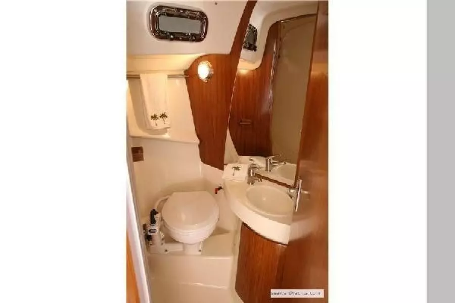 2005 Hake / Seaward 32RK