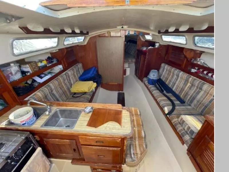 1984 Catalina C-30