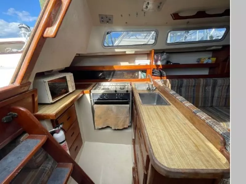 1984 Catalina C-30