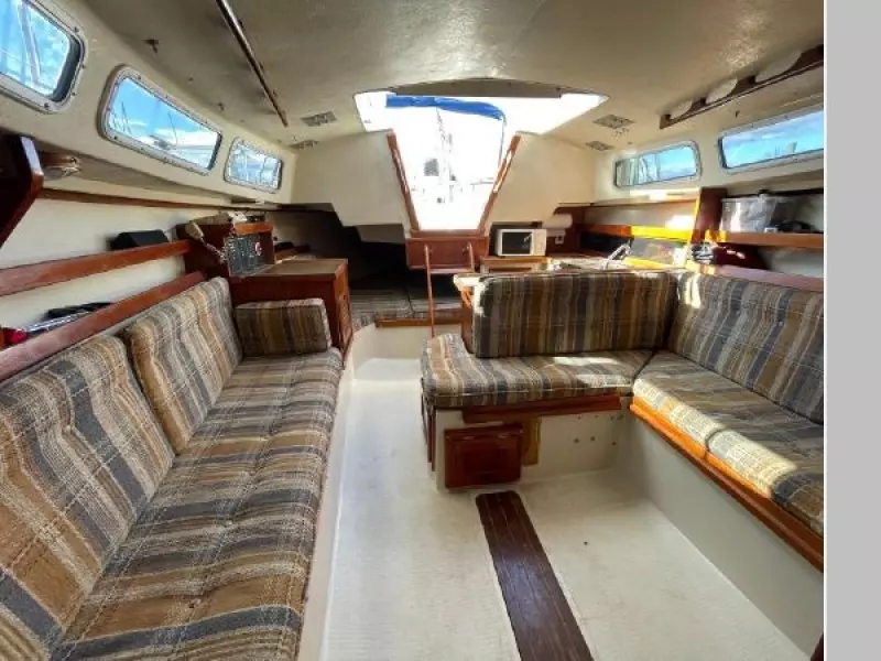 1984 Catalina C-30