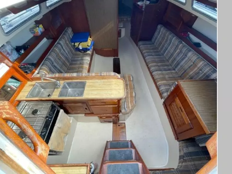 1984 Catalina C-30