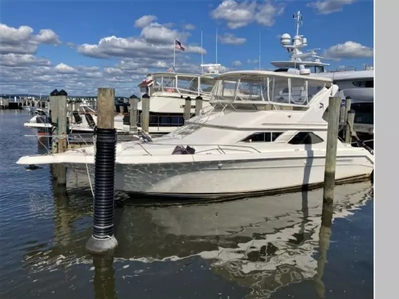 1997 Sea Ray 440 Express Bridge